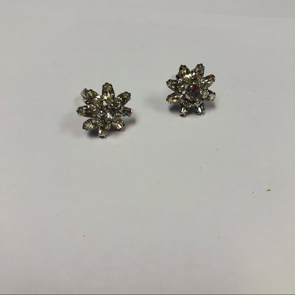 VINTAGE WEISS RHINESTONE EARRINGS - Picture 6 of 9